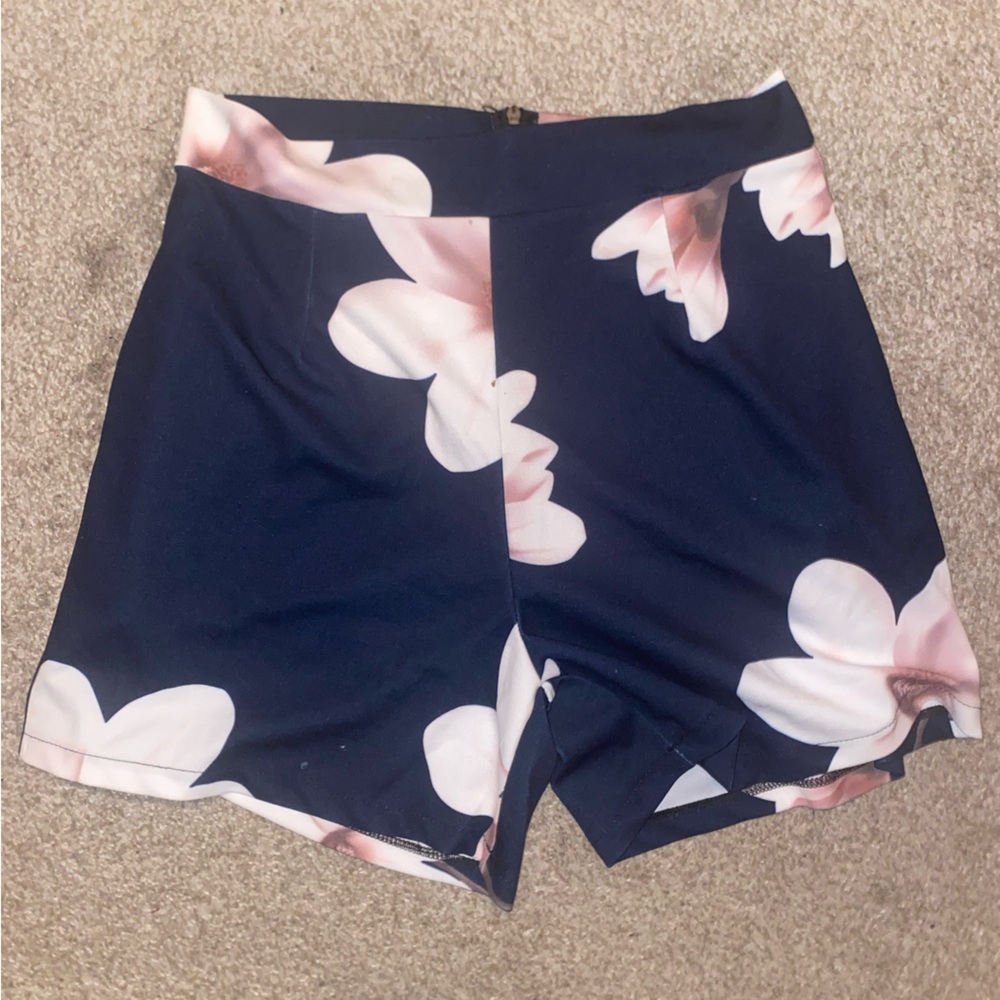 Floral high waisted shorts